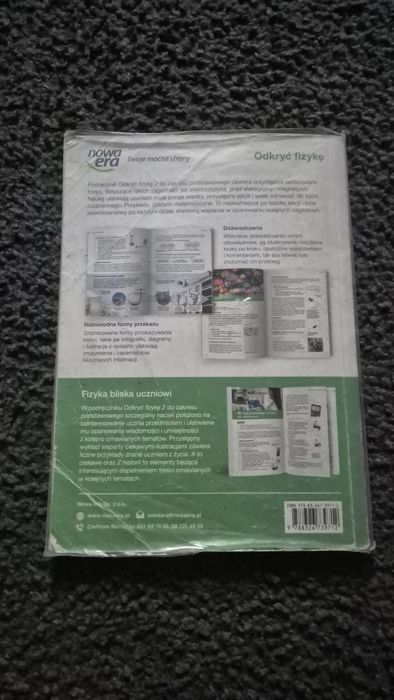 fizyka 2 klasa podstawowy