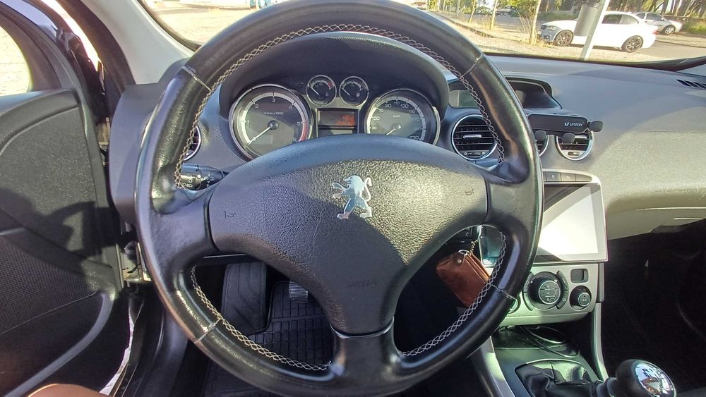 Peugeot 308 SW — fotografia 8