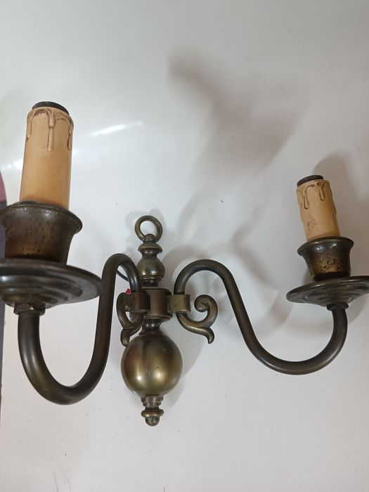 Старовинні меблі,люстри,декор.Гврно збережені,самовивіз