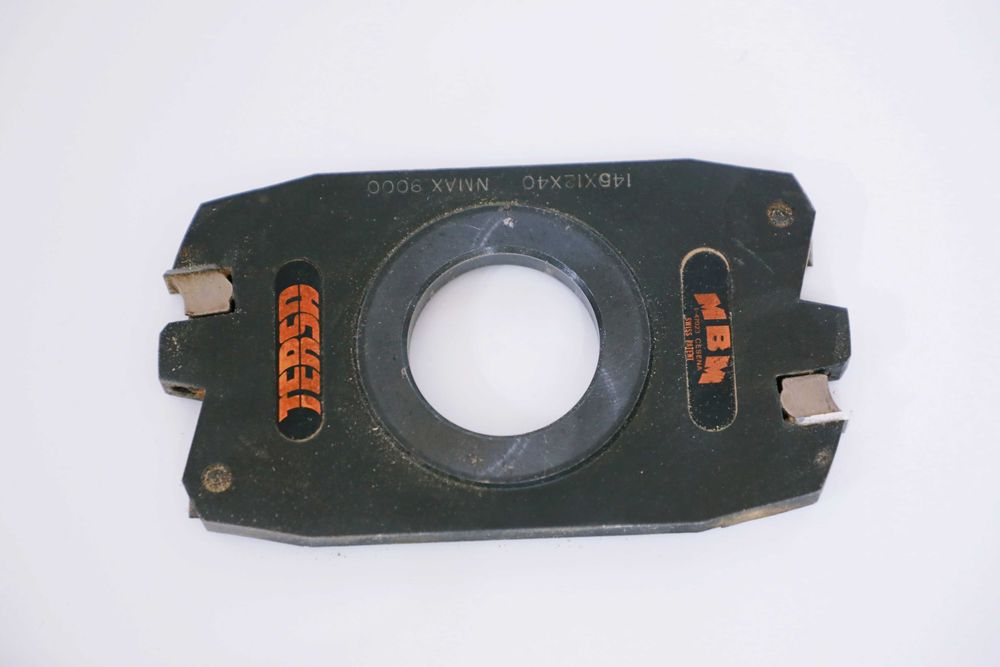 A295. Podcinak TERSA 145x12x40 mm