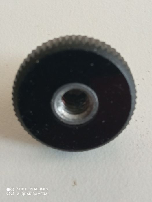 Винты штативные (прижимные) 1/4" и 3/8" и другое..