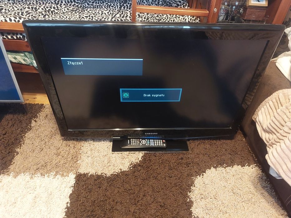 Telewizor SAMSUNG 37 cale LED z pilotem