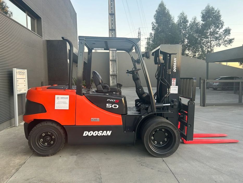 Empilhador Doosan 5000 Kgs Diesel