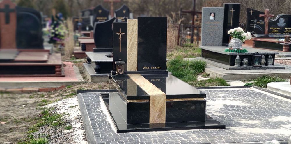 Памʼятники Ужгород