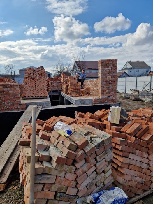 Кладка цегли, газоблоку, бетонні роботи