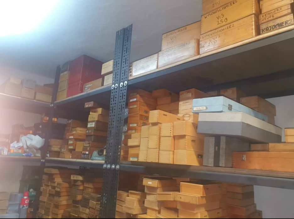 Mikrometry,wysokościomierze i inne narzedzia pomiarowe.