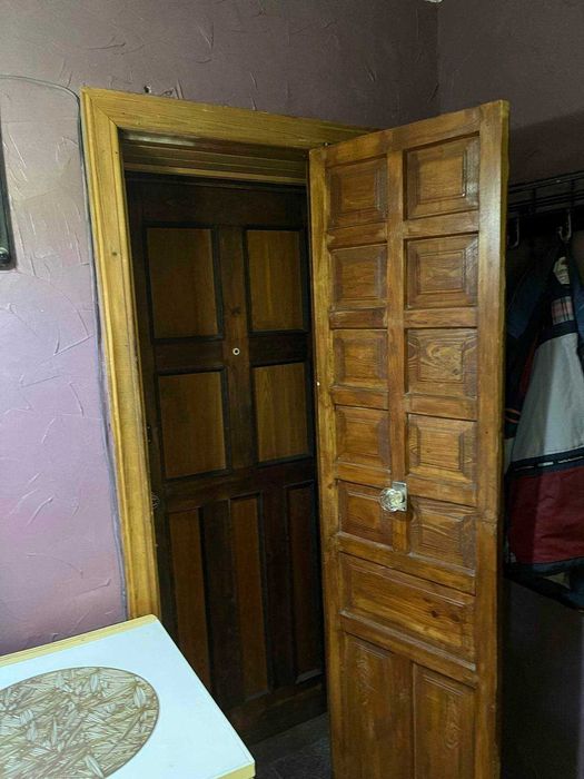 Сдам 2-х комнатную на Гвардейской этаж 1/5 дома кирпич