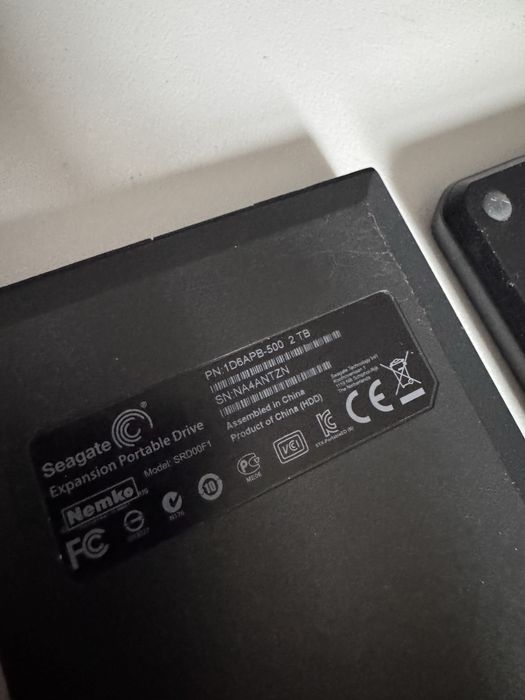 DISCOS EXTERNOS 2TB + 750g