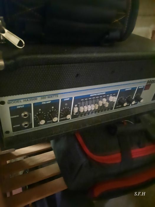 Vendo  amp Hartke 3500 cabeça