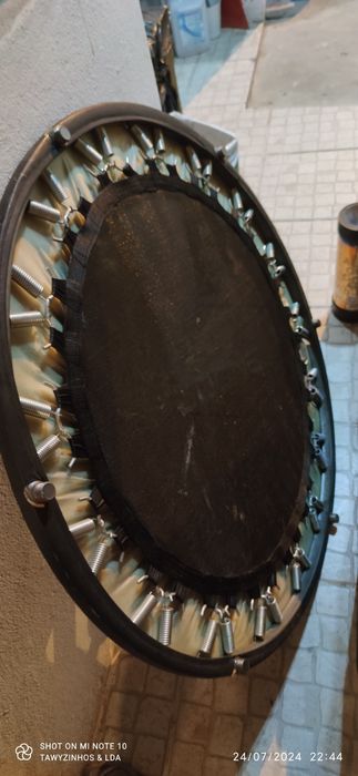 trampolim bom estado