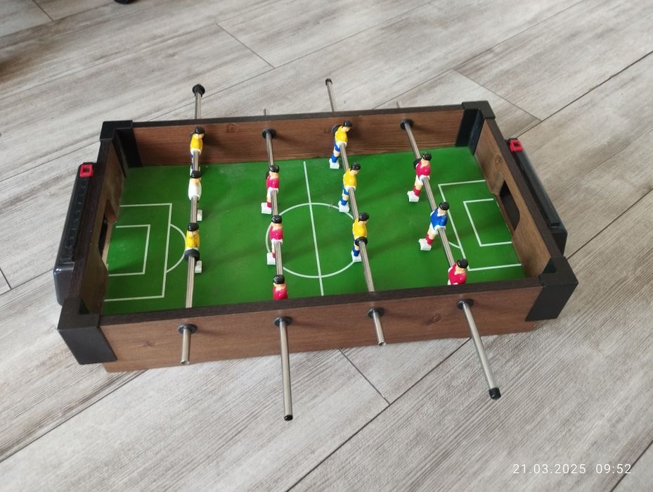 Gra piłkarzyki na stół