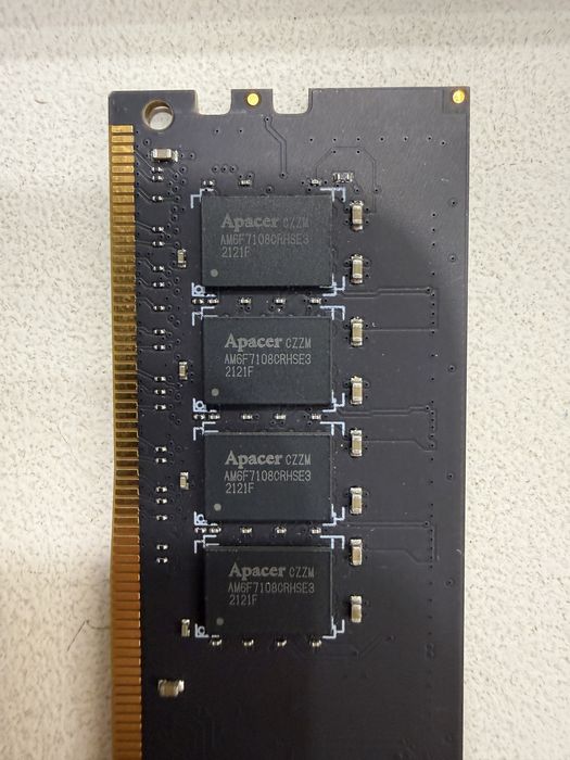 Оперативная память DDR4 16GB 3200MHz, БУ, отличное состояние