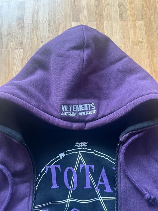 Vetements TFD бомбер: 8 000 грн. - Бомберы Киев на Olx