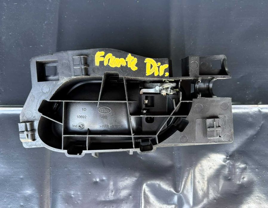 Fechadura frente direita Citröen C5 2011
