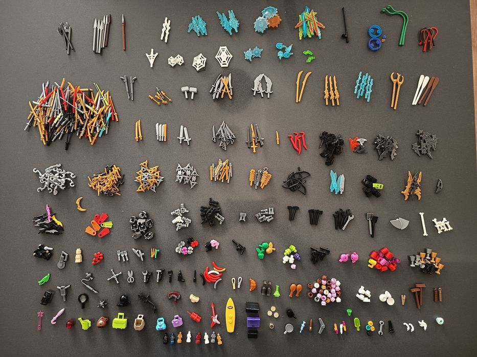 LEGO® - Minifiguras, Polybags e Outros