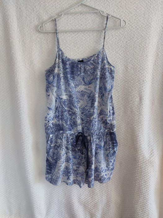 Krótki kombinezon na ramiączkach. Mango. rozmiar L