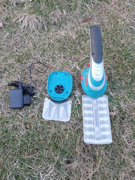 Nożyce akumulatorowe Bosch ISIO3