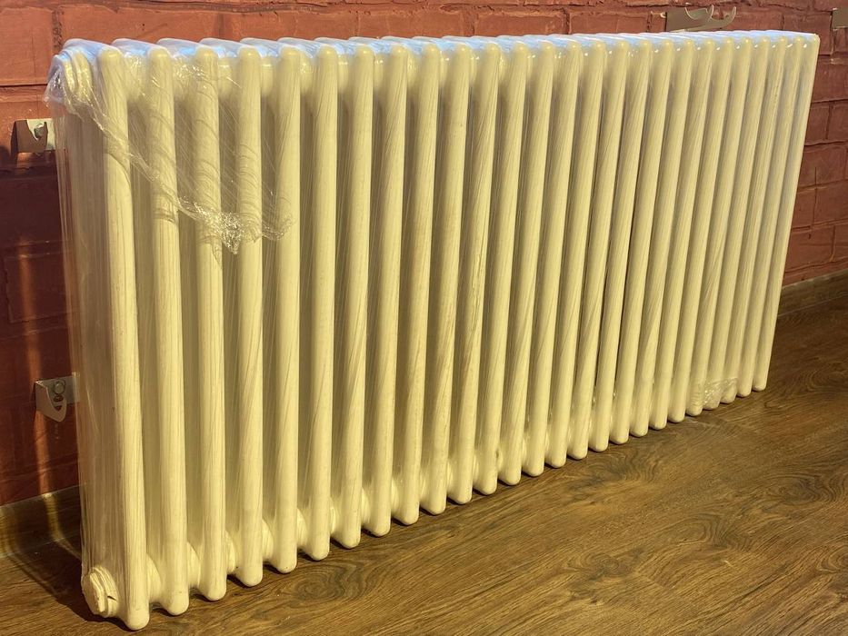 Радиатор трубчатый. Дизайнерский радиатор. Радиатор для отопления.