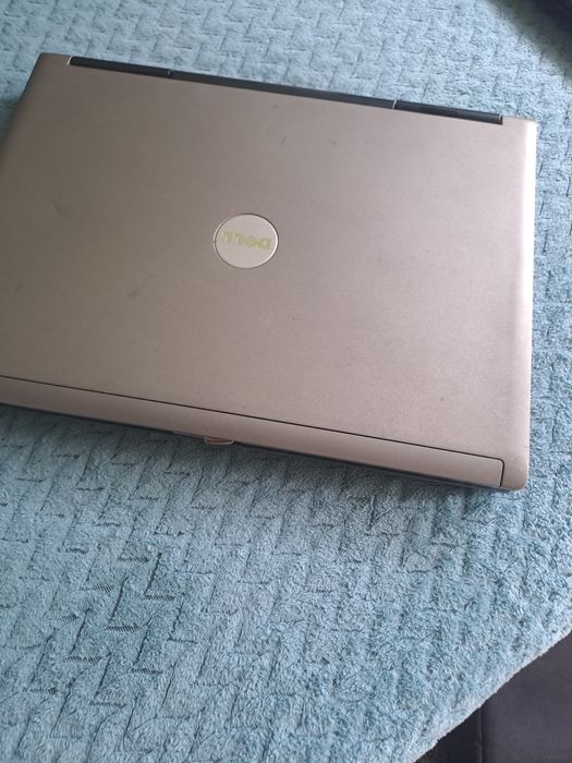 Laptopy asus i dell