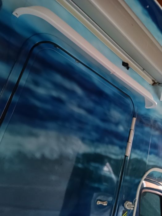 Daszek nad drzwi, okno, do kampera, przyczepy. Osłona przed deszczem.