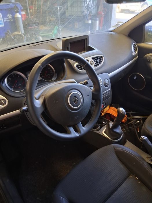 Rebault clio 3 sw para peças