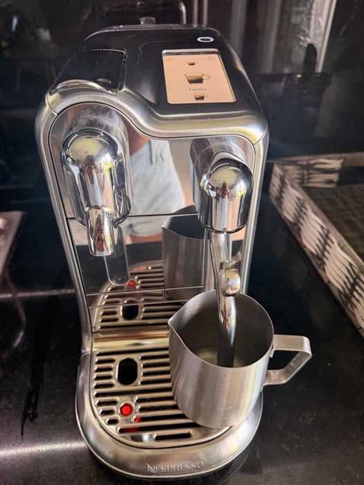 Vendo maquina cafe creatista prp nespresso