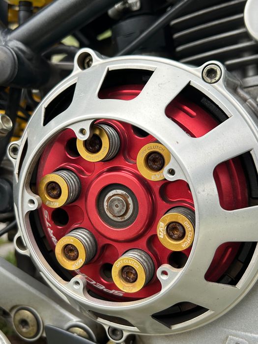 Ducati monster 900