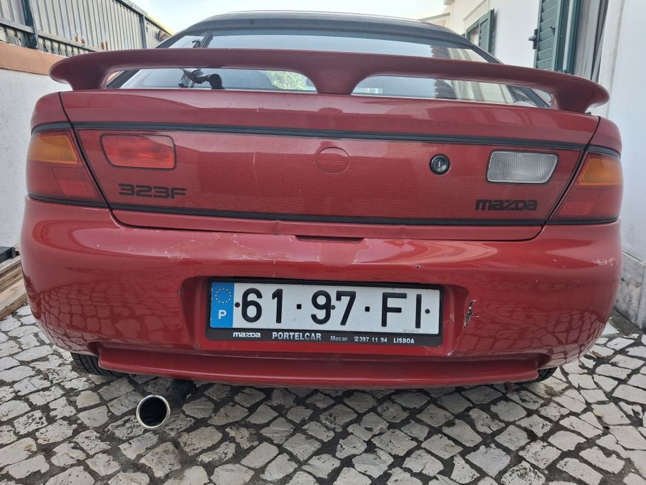 MAZDA 323 F  1995