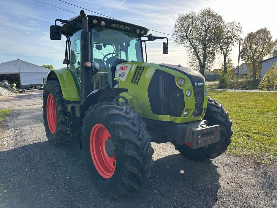 Claas Arion 620  CLAAS Arion 620 Hexashift