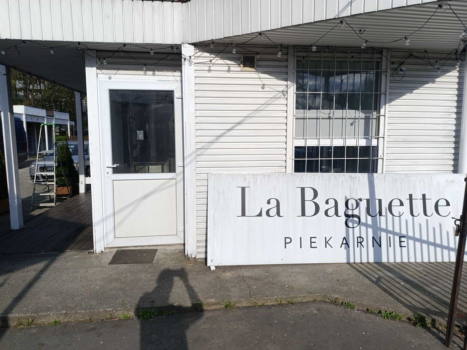 Szyld z powłoką aluminiową