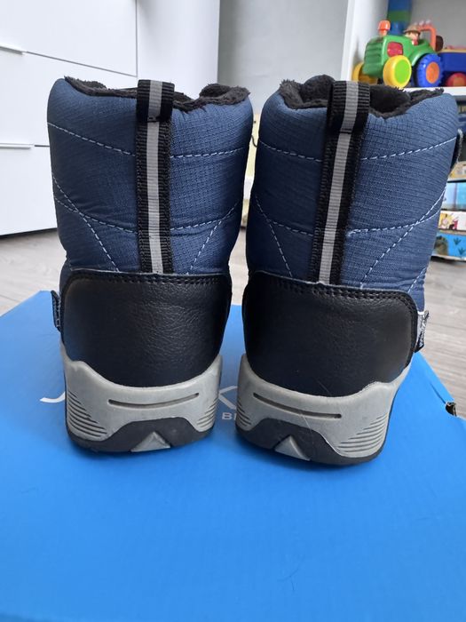 Продам зимові черевики Joiks