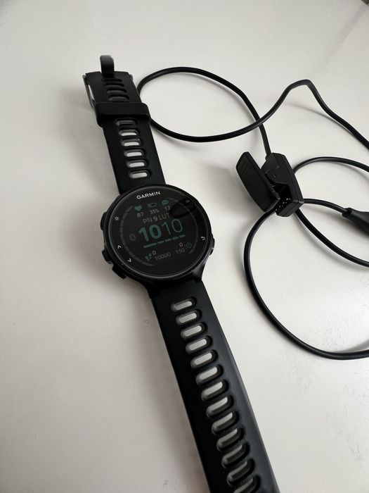 Garmin Forerunner 735XT