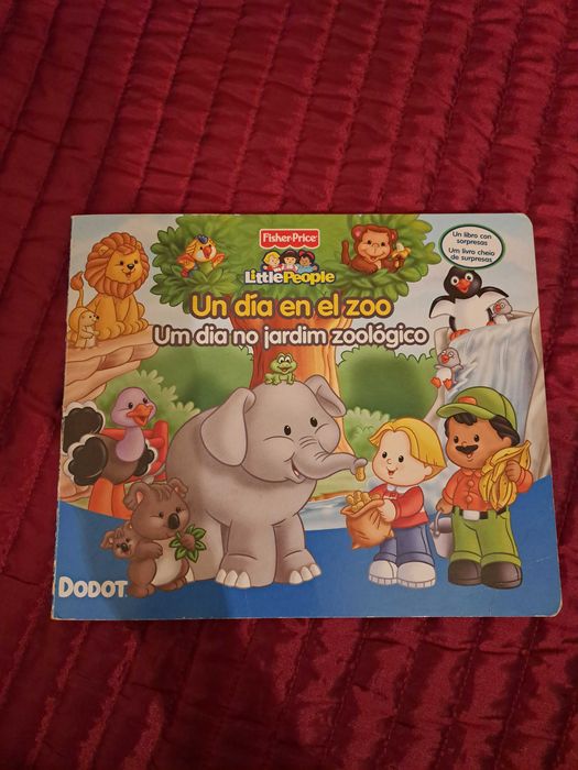 Livro Infantil "Um dia no jardim Zoológico"