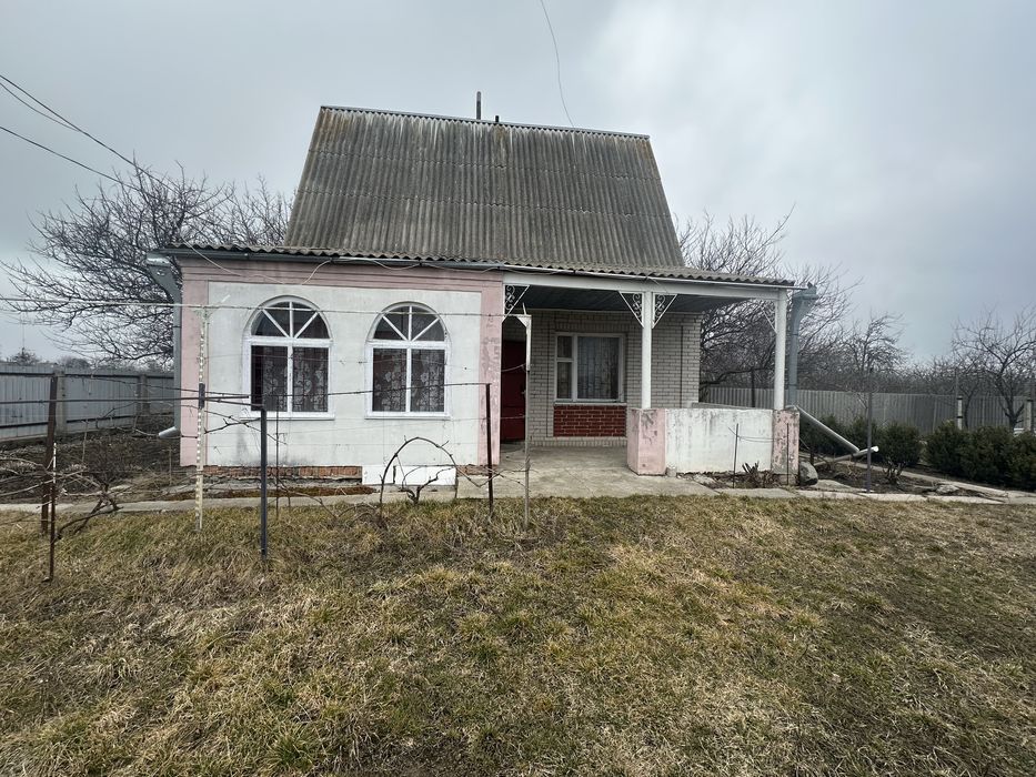 Продаж будинку в мальовничому селі Фастівка