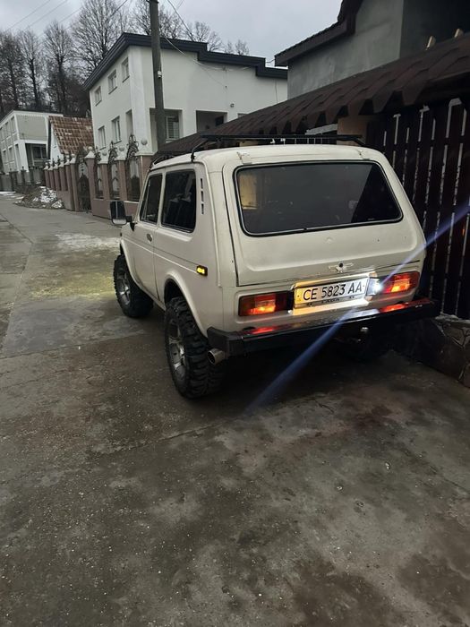Продам ніву ваз 2121