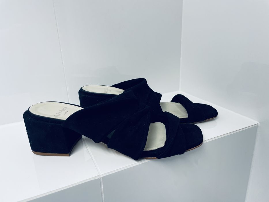 Czarne sandały Anaki Paris 39