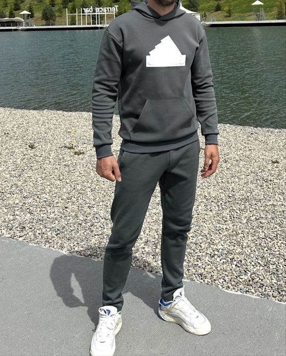 Спортивний костюм