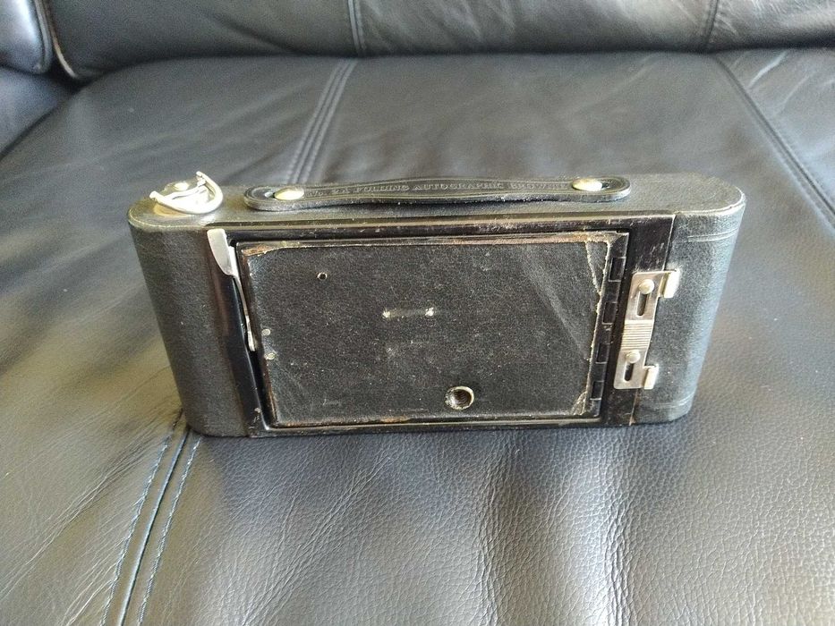 Maquina fotografica Kodak Brownie, de fole