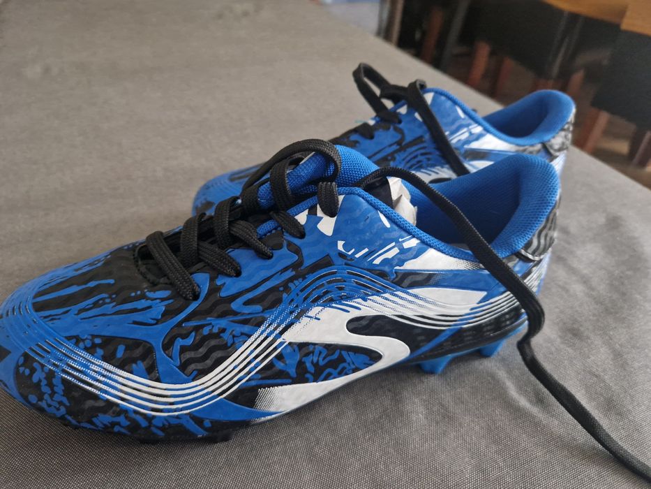 Korki pilkarskie rozmiar 38,39