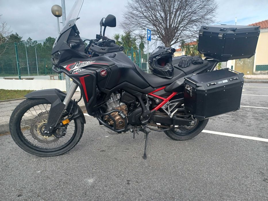 Africa Twin 1100L DCT - Impecável