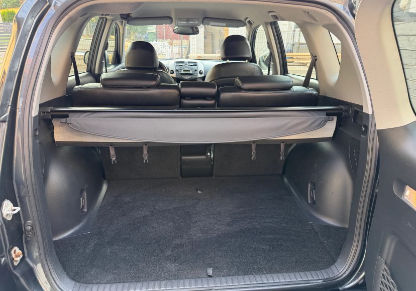 Toyota RAV4 2008 бензин 2.0 VVT-i  4WD Автомат Executive