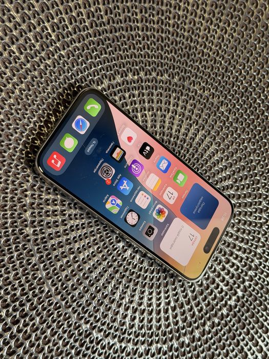 Apple Iphone 15 Pro 256GB Natural Neverlock Батарея 88%