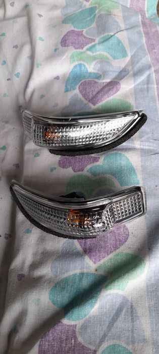 Повторители поворотов на зеркала