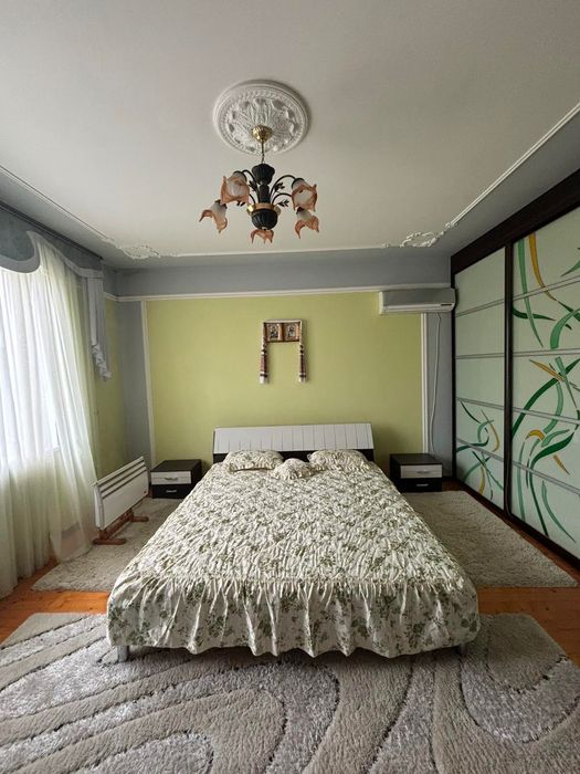 Здаються кімнати в оренду подобово або на тривалий термін