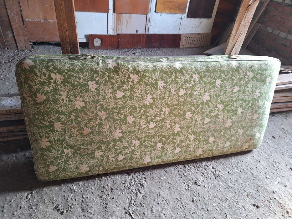 Матрас пружиннийНа диван