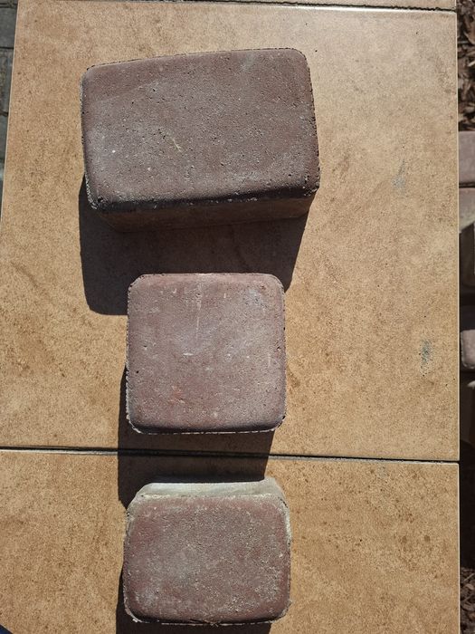 Czerwona kostka brukowa 6cm używana