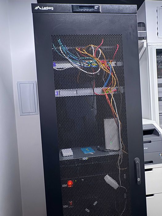 Szafa Rack 19 | 42U | 800x1000 Lanberg z termostatem