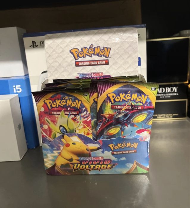 Booster box Pokémon vivid voltage sword & shield