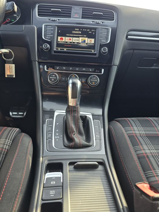 Volkswagen Golf GTI PERFORMANCE