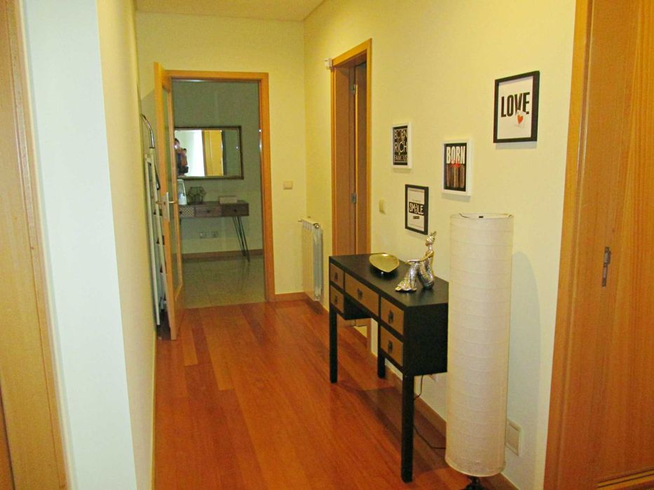 Alugo suite com WC privado ate 30 Junho 2026